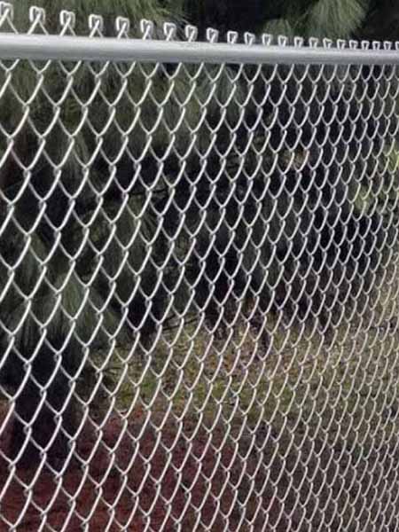 Breaking Down Barriers: How Chain link mesh Are Changing the Urban Landscape